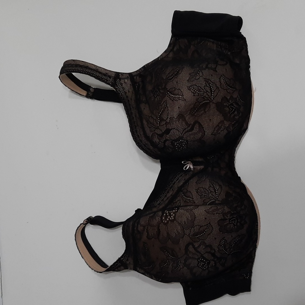CACIQUE BLACK FLORAL MESH  BRA SZ  46D